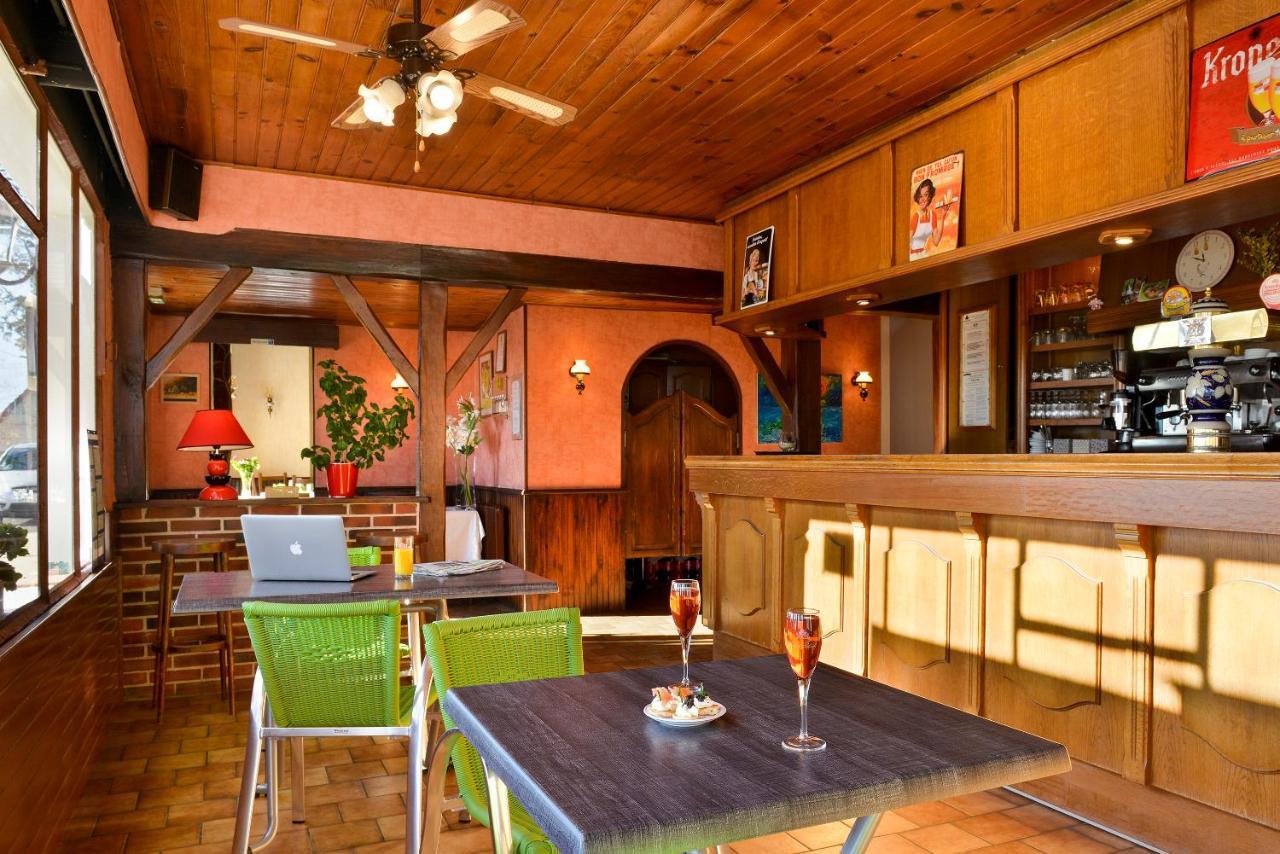 Logis Hotel Restaurant Berry Relais Neuvy-Pailloux Exterior photo